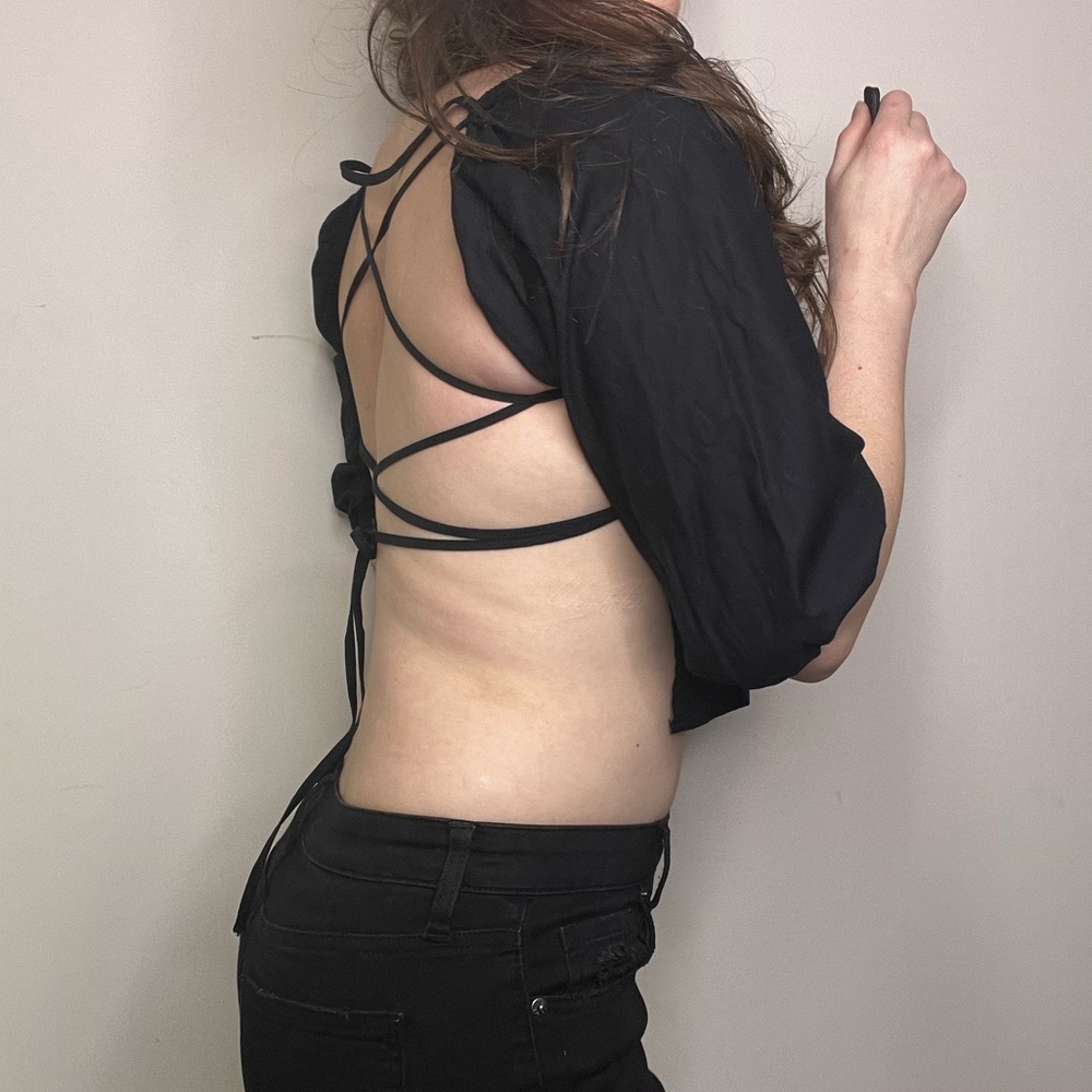 Reformation Open Back Puff Sleeve Lace Up Blouse Top in Black Size XS/S - Picture 9 of 10